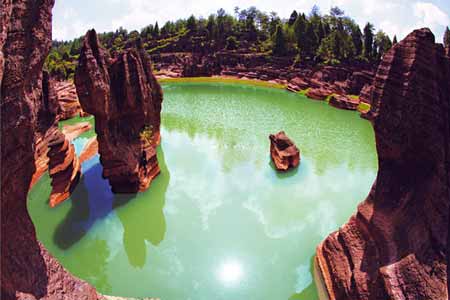 張家界、袁家界、天子山、紅石林、鳳凰古城四晚五日游